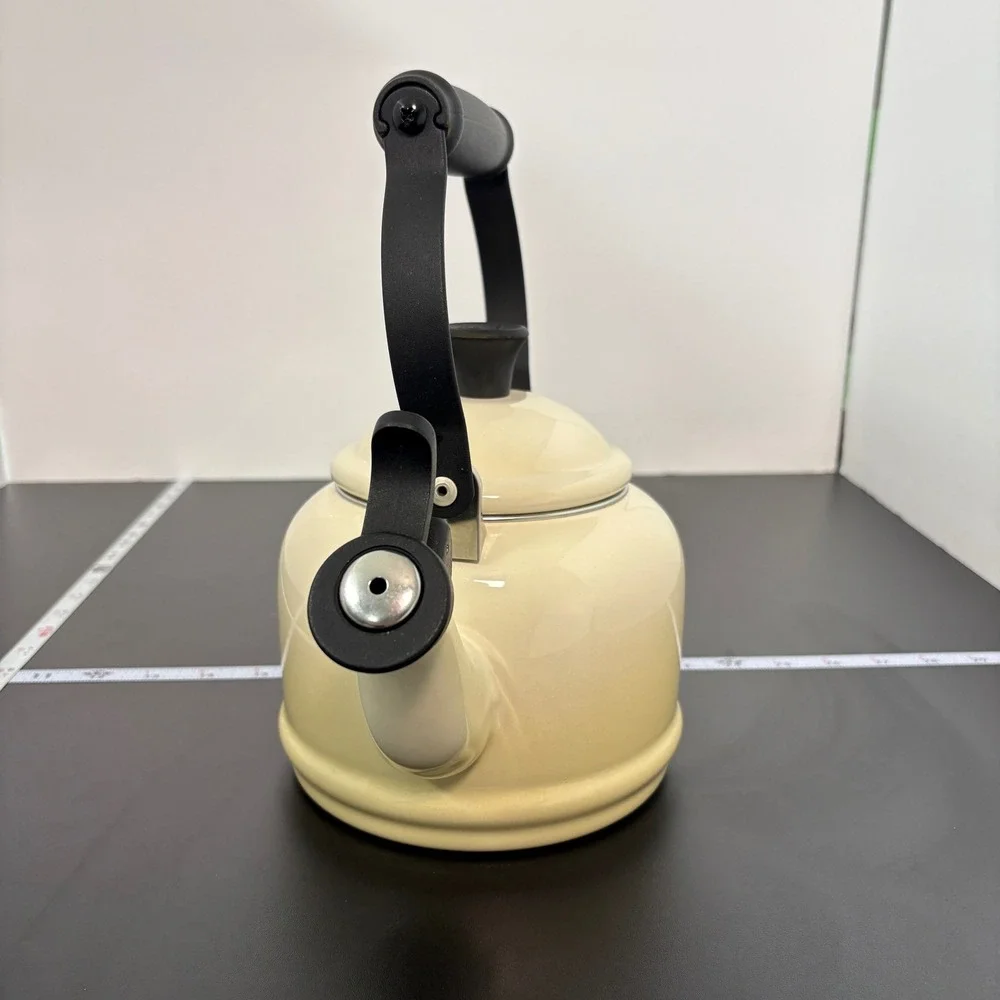 Le Creuset Demi Teakettle 1.25 Qt Cream Enamel Steel Whistling Stovetop Kettle